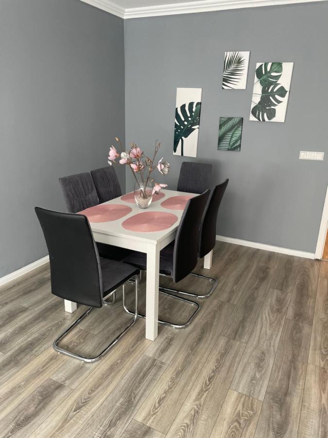 Family Apartment Karlsruhe Exteriör bild